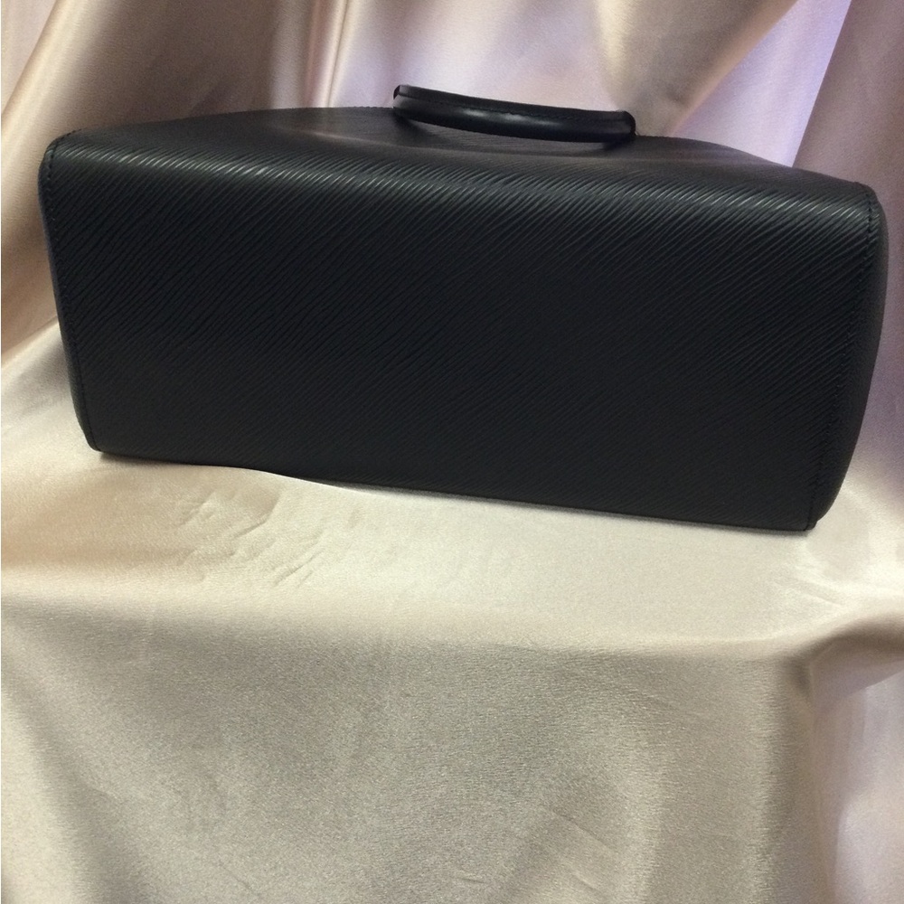 LOUIS VUITTON MARELLE TOTE MM EPI NOIR, NWOT - Picture 7 of 10